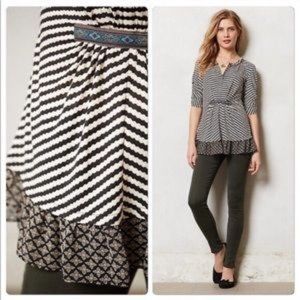 ONE SEPTEMBER / ANTHROPOLOGIE Galicia Stripe Split V-Neck Ruffle Trim - Small